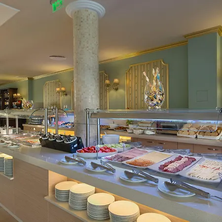 Miramar Hotel 4*