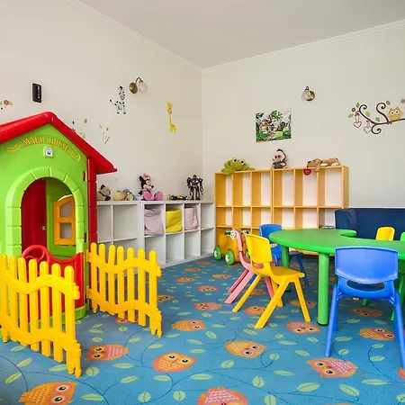 Miramar Hotel 4*