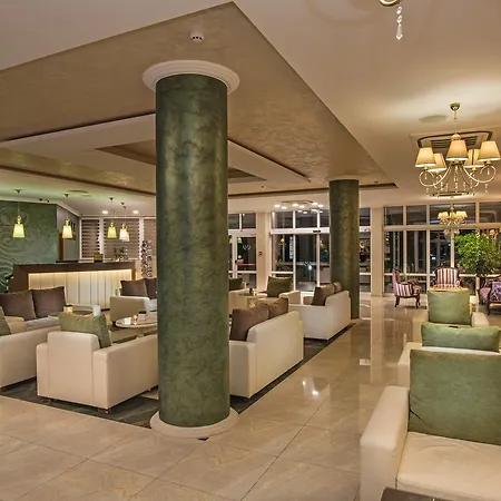 Ξενοδοχείο Miramar 4*